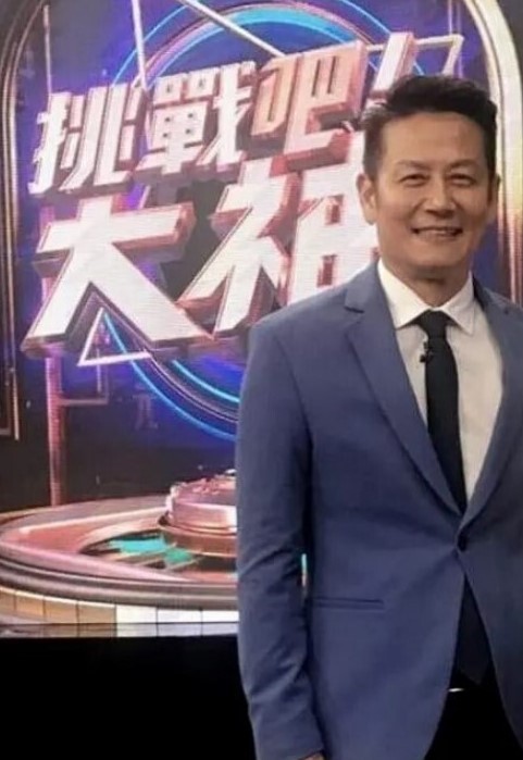 最新泄密门长沙某医院实习生护士私生活淫乱啪啪视频流出 - 色百度